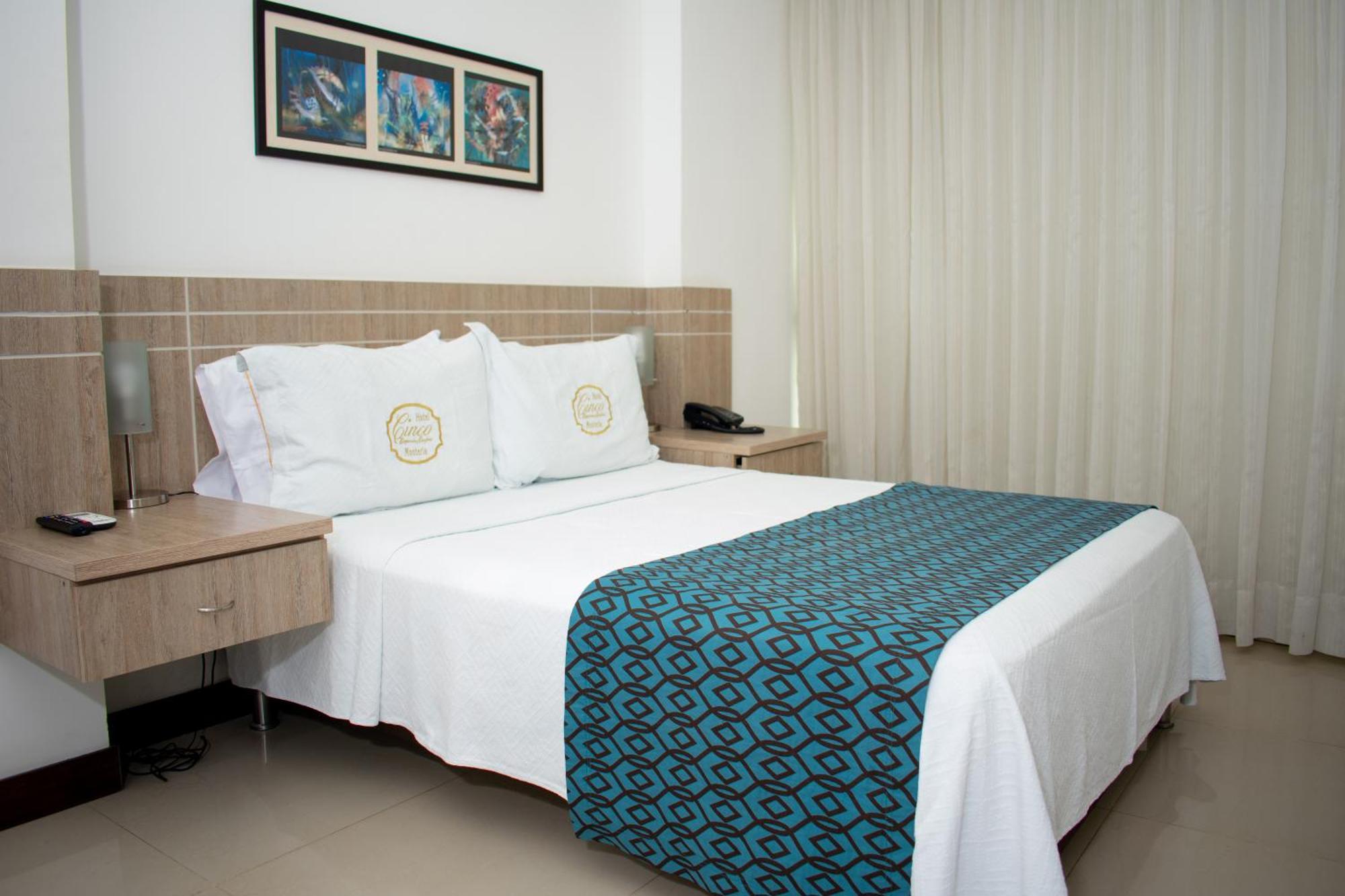 Hotel Cinco Montería Habitación foto